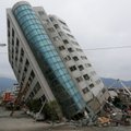 Как в накренившемся после землетрясения здании отеля на Тайване спасатели искали выживших