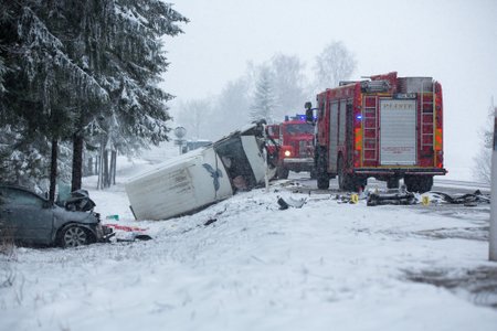 avarii Sõmeru-Pärnu-Ikla maanteel