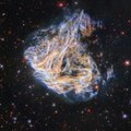 FOTO | Hubble'i teleskoop jäädvustas uskumatu pildi surnud tähe „niidistikest“