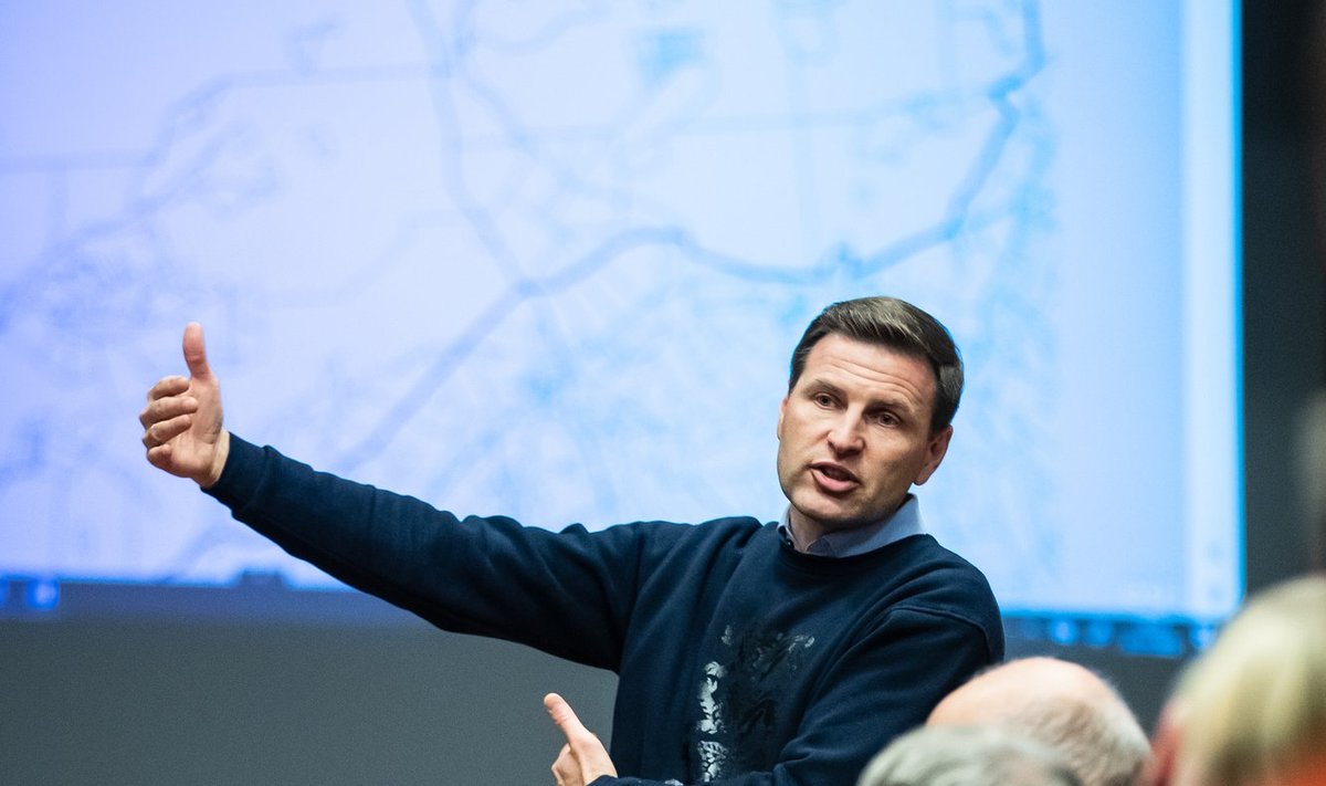 "ÖELGE OMA HIND": Kaitseminister Hanno Pevkur on kohalikega kohtudes öelnud, et riik on lahenduse leidmisel valmis olema paindlik. Seaduste piires muidugi.