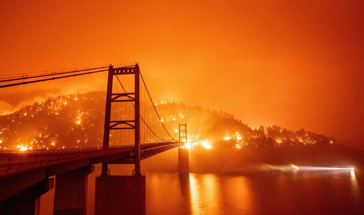 Alles äsja räsis Californiat praeguse aja esimene gigapõleng, mis sai alguse augustis ning kestis veel oktoobriski. Kliima soojenedes niisugused põlengud sagenevad.