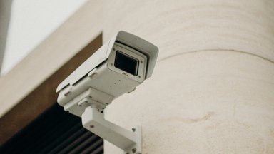 Муляж камеры или договор с охранной фирмой? Видеонаблюдение в загородном доме может оказаться бесполезным