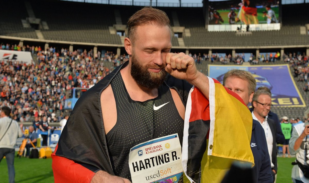Robert Harting oma emotsionaalsel lahkumisvõistlusel Berliinis.