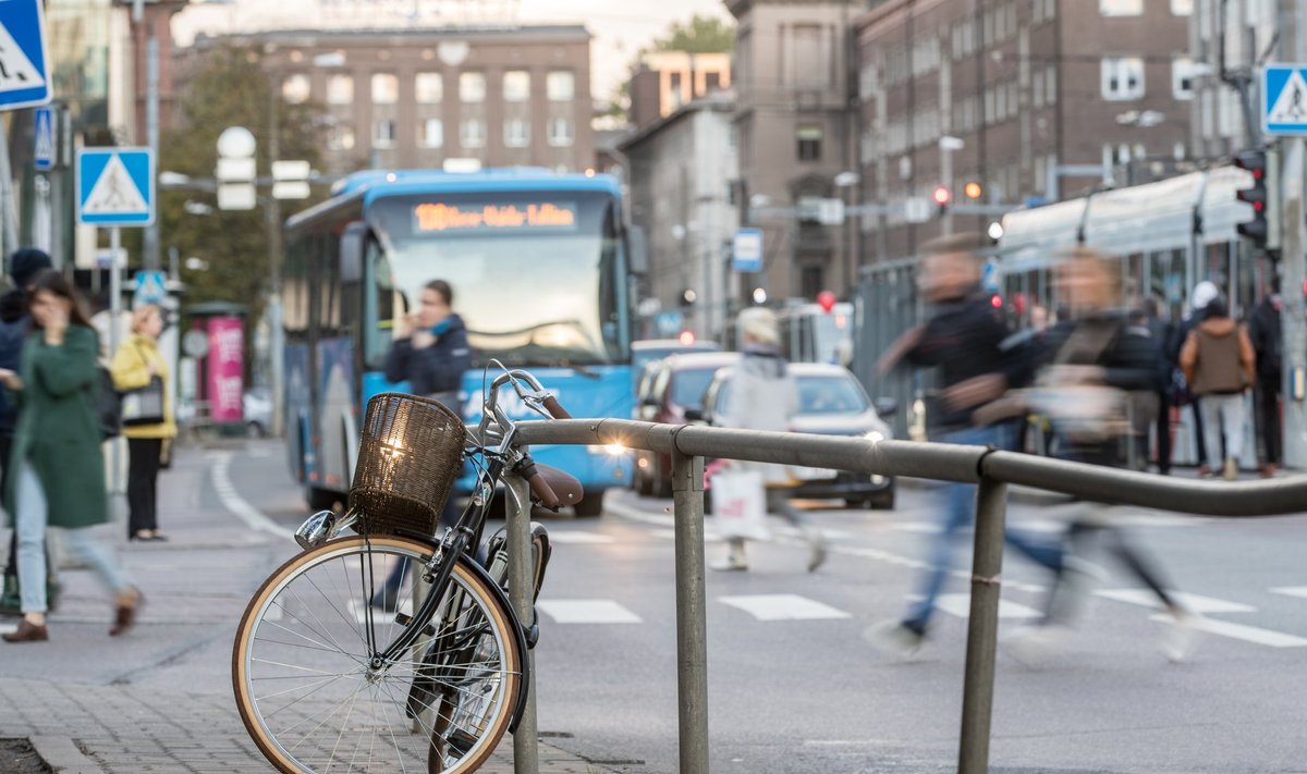Tänane Tallinna reaalsus on, et kesklinnas pole kuigi palju kohti, kuhu saaks jalgratta parkida.