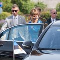ФОТО | Служебный автомобиль президента Кальюлайд выставлен на продажу