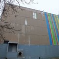 Школу в Йыхви отремонтируют. А ”потевший” фасад бассейна?