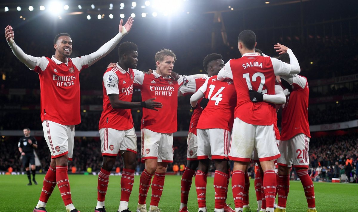 Londoni Arsenal lõi Evertoni võrku neli vastuseta palli.
