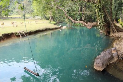 Blue Lagoon - helesinine laguun Vang Viengi koobaste lähistel.