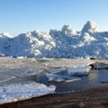 FOTOD | Peipsi järvejää on sulaga kuhjunud mägedesse