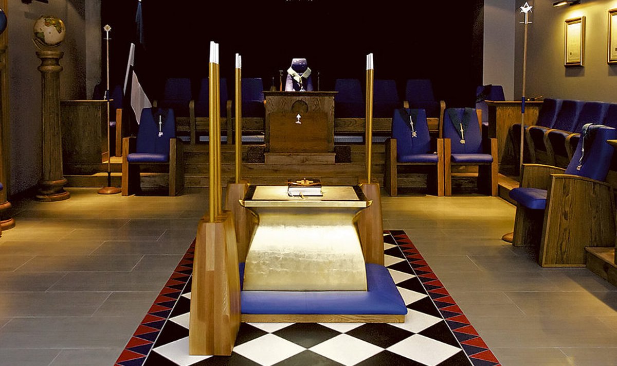 Eesti vabamüürlaste Tatari tänaval asuva templi Sinine saal. Mida seal täpsemalt tehakse, on loomulikult teada vaid asjassepühendatuile.