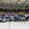 ФОТО | На лед Нарвского ледового холла вышли ветераны хоккейного клуба „Кренгольм“