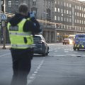 FOTOD | Tallinna kesklinnas juhtus avarii, auto sõitis alarmsõidul olnud politseisõidukile sisse