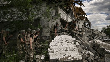 SÕJAPÄEVIK (120. päev) | Ukraina raske valik Donbassis: taganeda või jääda piiramisrõngasse