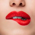 Soovid lopsakamaid huuli? Lihtne nipp, kuidas suurendada oma huuli ilma ilusüstideta