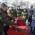Высылка российских дипломатов из Эстонии может быть связана с ситуацией вокруг памятника советским летчикам