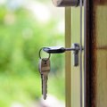 Ребенок все время теряет ключи от дома? 8 советов, как ему помочь