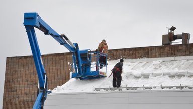 JURIST HOIATAB | Lumine talv võib hooletule majaomanikule kalliks maksma minna