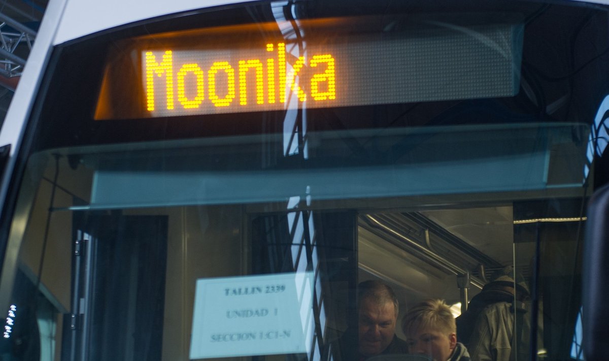 Tramm nimega Moonika