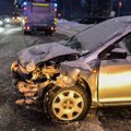 ФОТО | На шоссе Таллинн — Тарту произошло ДТП с участием трех автомобилей