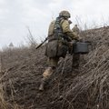 EESTI PÄEVALEHT UKRAINAS | Miinipildur töötab keset porist põldu rahulikult nagu torumees. Tunded mängu ei tule