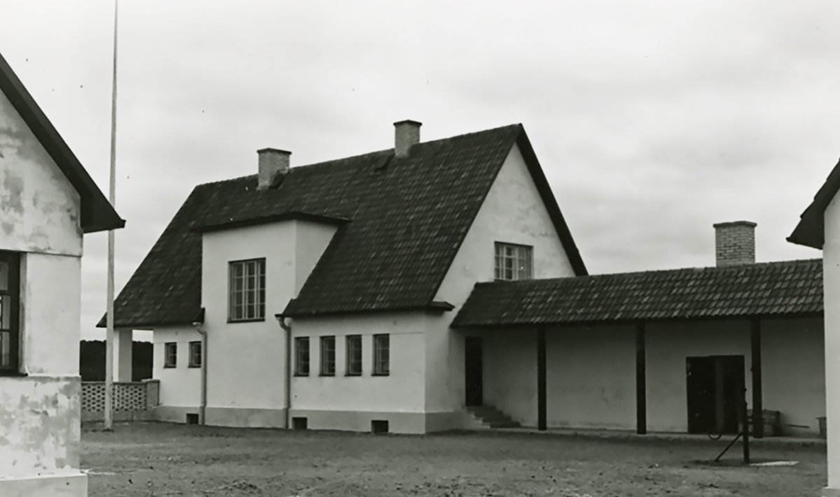 LAGLE TALU: Kirjanik August Mälgule kingitud talu projekteeris arhitekt Edgar Velbri.