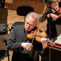 Скрипач-виртуоз Коля Блахер воссоединяется с Таллиннским камерным оркестром