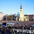 РЕПОРТАЖ | В Таллинне прошла акция в поддержку Украины — 30 тысяч человек скандировали "Слава Украине"