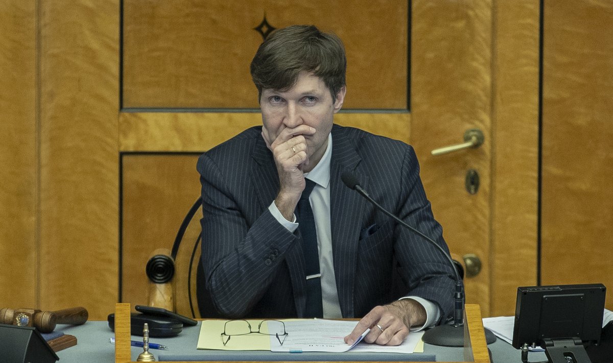 EKRE esimees Martin Helme avaldas eile ühismeedias kampaaniavideo, kus kutsus väliseestlasi e-hääletama, „kui muud võimalust ei ole“.