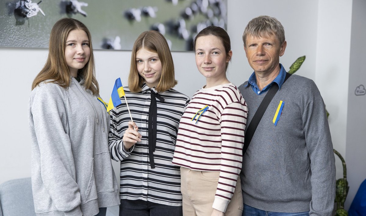 Полина, Лиза, Софья и Петр уже два месяца живут в Эстонии.