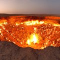 Президент Туркменистана приказал убрать "Врата ада"