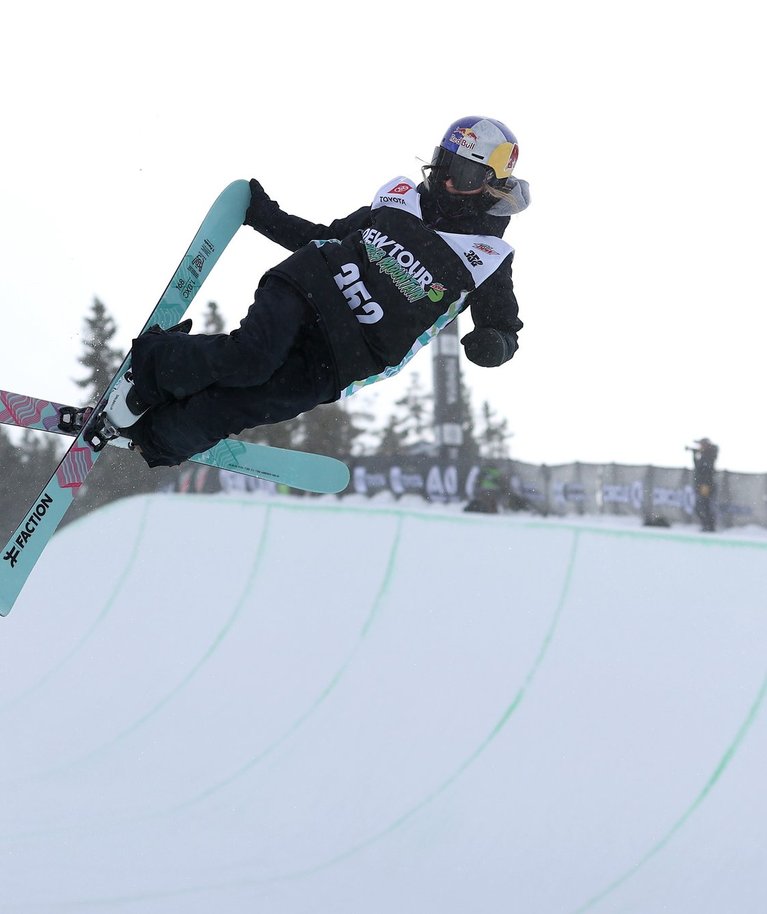 Kelly Sildaru keskendub Copper Mountainis rennisõidule.