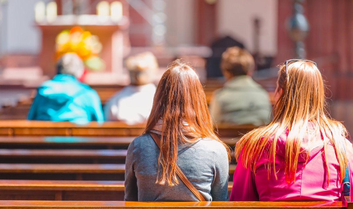 RELIGIOON VÕI SELLE PUUDUMINE: Religioon või selle puudumine ei ole nooremate jaoks kategooriad, milles nad mõtleksid. Kuigi nende seisukohad moraali osas võivad isegi osade kristlike arusaamadega kattuda, näevad nad neid eelkõige üldinimlikena.