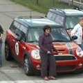 VIDEO: Kas ämmadest annab kasvatada sportautojuhte?