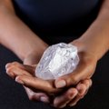 Самый большой в мире алмаз Lesedi la Rona продан за $53 млн
