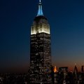 ФОТО: Empire State Building в Нью-Йорке окрасился в цвета эстонского флага