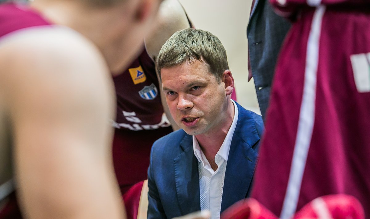 TLÜ/Kalevi abitreener Raido Roos