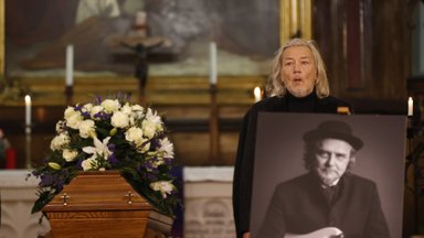 ФОТО | Музыканта Рихо Сибула проводили в последний путь в церкви Святого Иоанна