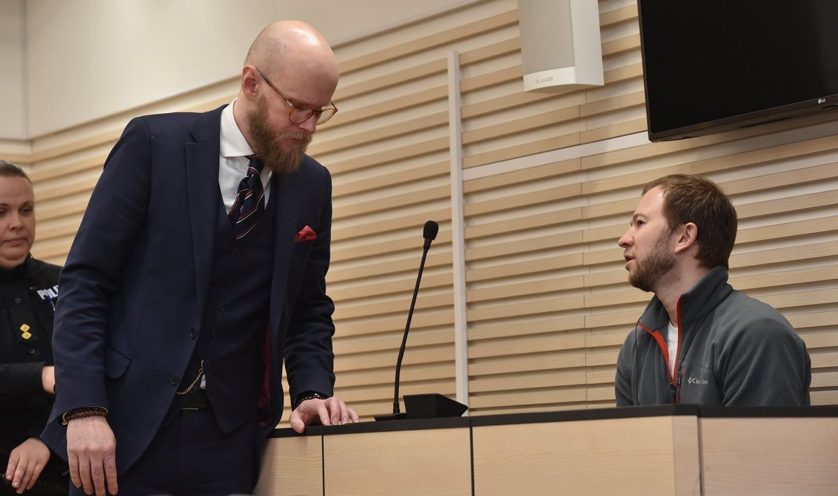 ÄRGEM TANTSIGEM VÕÕRA PILLI JÄRGI! Vandeadvokaat Paul Keres (vasakul) ütleb, et kui ameeriklased ei ole selgitanud, miks peab tema klient Sergei Potapenko vahi all viibima, siis peab seda kontrollima Eesti kohus.