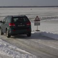 FOTOD ja VIDEO | Sula ja suur autode hulk sulgesid Haapsalu-Noarootsi jäätee
