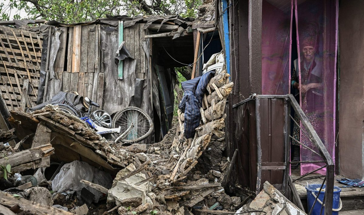 Разрушенный дом в городе Бахмут (Донецкая область)