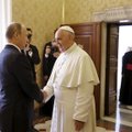 FOTOD ja VIDEO: Putin suvatses paavst Franciscuse vastuvõtule ilmuda enam kui tunnise hilinemisega