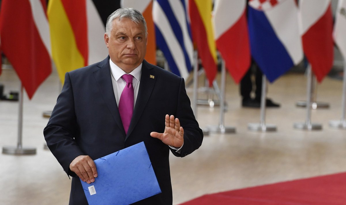 Viktor Orbán saabumas Ülemkogule