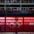 VIDEO | Mis toimub? Turvatöötaja vedas Pekingi olümpia avatseremooniat kajastanud reporteri telekaamera eest minema