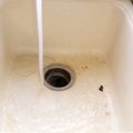 VIDEO: tahad saada kraanikaussi keemiavabalt puhtaks? See on lihtsamast lihtsam!