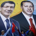 Võimuvõitlus Türgis: peaminister Davutoğlu kaalub meedia teatel tagasiastumist