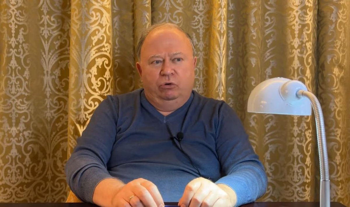 Андрей Караулов