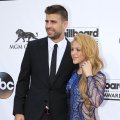 Pique sattus poegade Shakira juurde viimisega kriitika alla: hea isa tuleb autost välja ja aitab oma lapsi