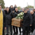 ФОТО | В свете нападения на Талвинга: большинство тех, кто нес гроб на похоронах Таранкова, сидят за решеткой