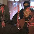 Vene politsei räige jõhkrus. Üks meesprotestija vägistati, tema sõbrannat veeti juukseidpidi ringi
