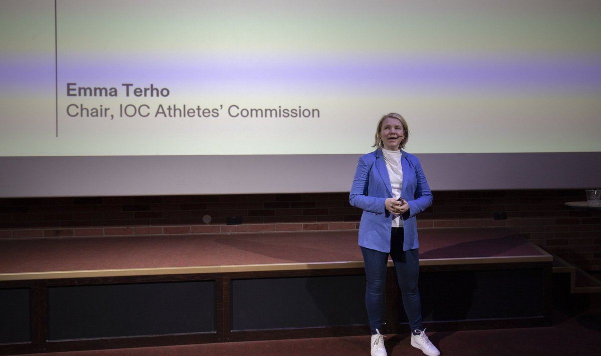 Emma Terho rääkis Team Estonia sportlasfoorumil ROK-i sportlaskomisjoni tööst.